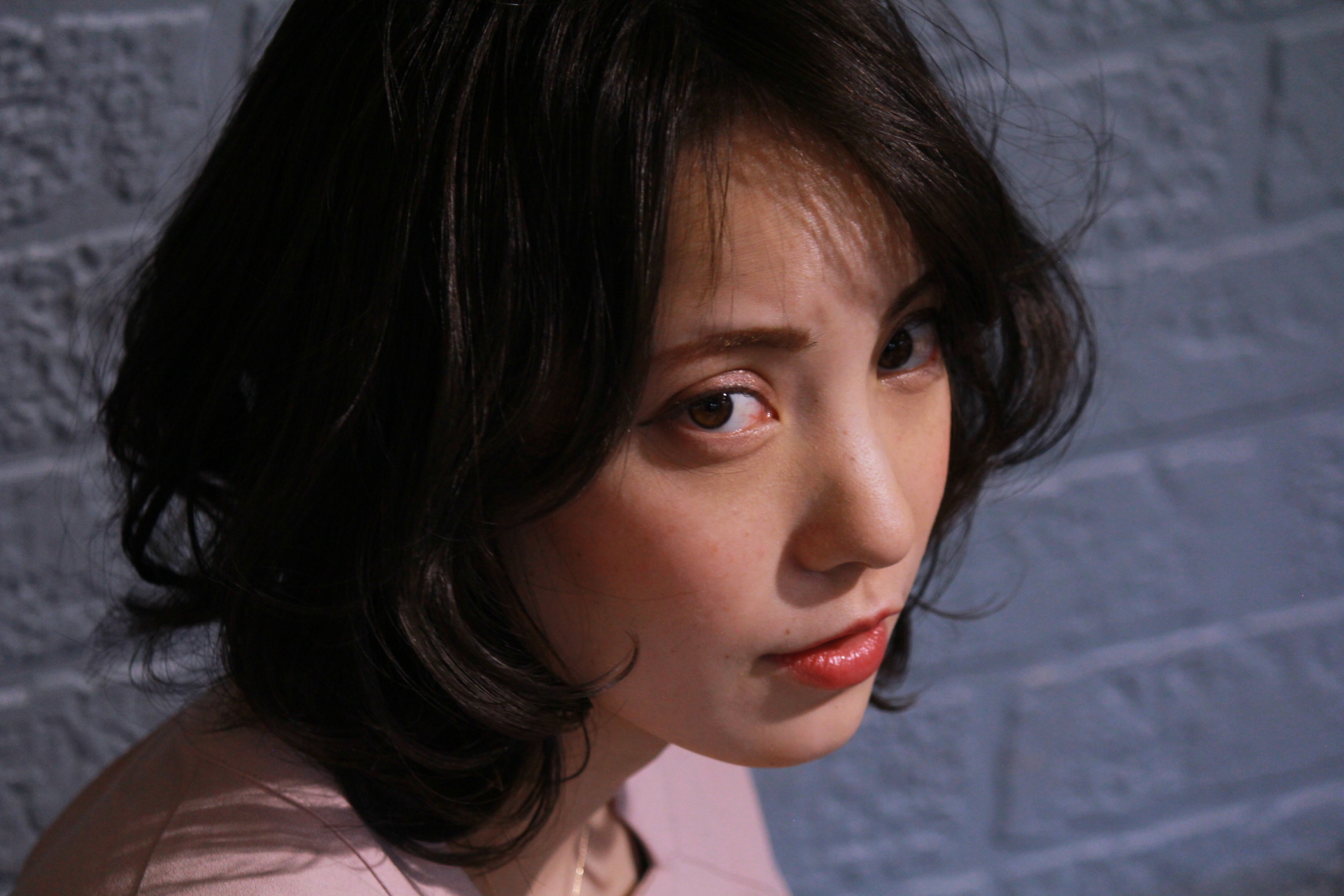 あなたが現在見ているのは イメチェンストーリー ヘアカタログ#3 vol02 かお 春におすすめミディアムヘアウェーブ！ヘアカタログ動画公開