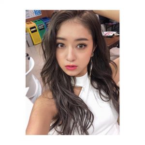 投稿についてもっと詳しく みちょぱ(池田美優)、ニューヘアスタイルを披露！大人っぽいと大反響！