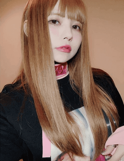 あなたが現在見ているのは モデルでタレントの益若つばさがストレートロングヘアにイメチェン！