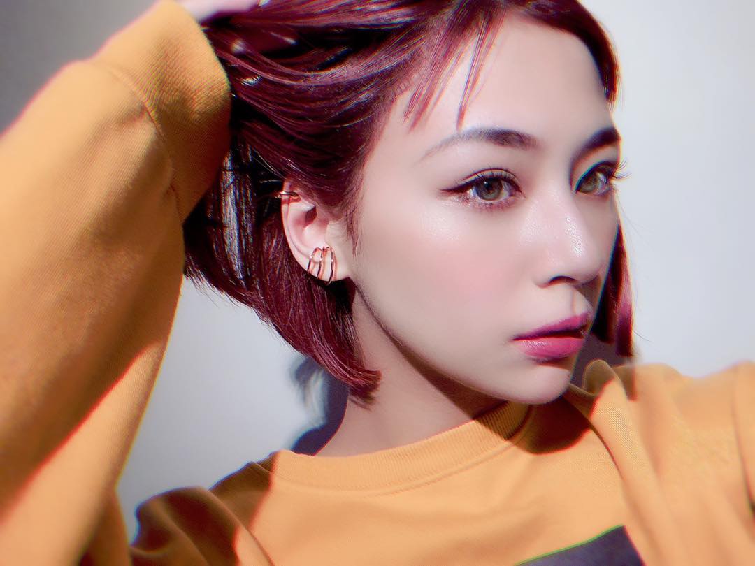 あなたが現在見ているのは 西内まりやが赤髪niイメチェンして大人キュートと話題に！？